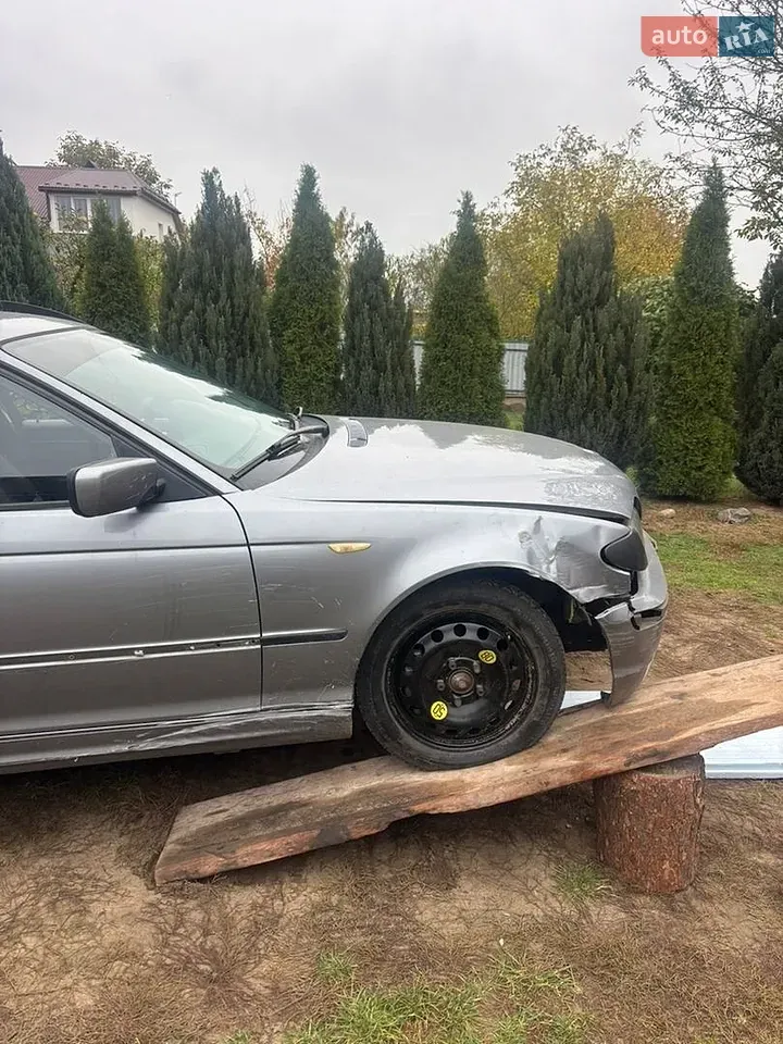 BMW 3 Series 2005 photo 4