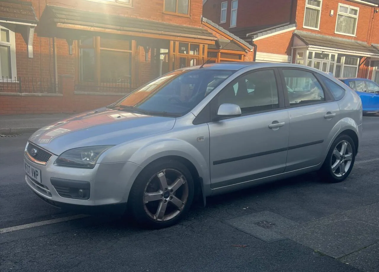 Ford Focus 2007 photo 2