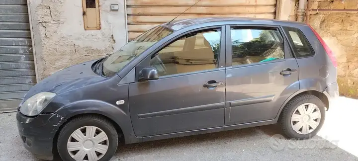 Ford Fiesta 2008 photo 4