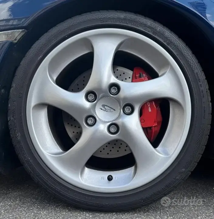 Porsche 911 2002 photo 3