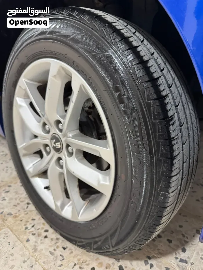 Kia K5 2011 photo 3