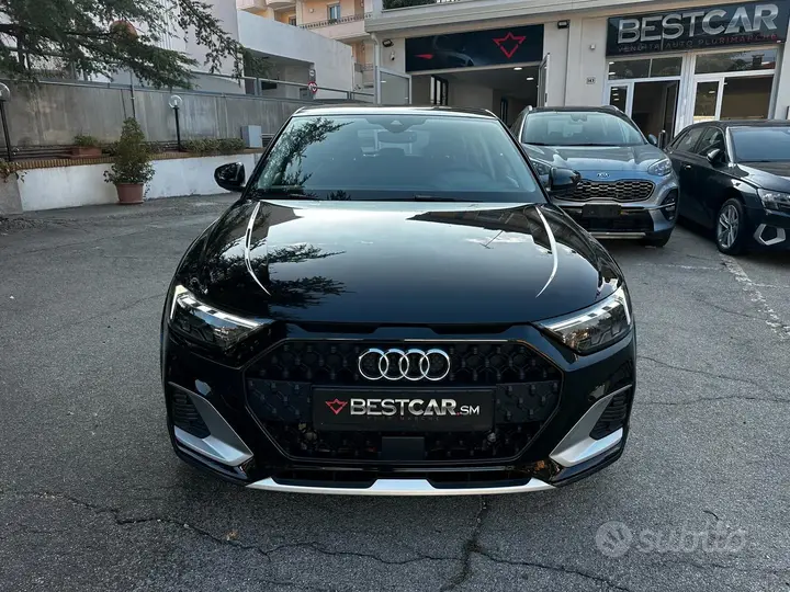 Audi A1 2023 photo 2