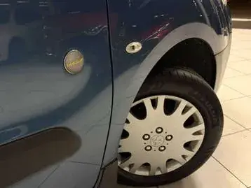 Peugeot Partner Tepee 2015 photo 2