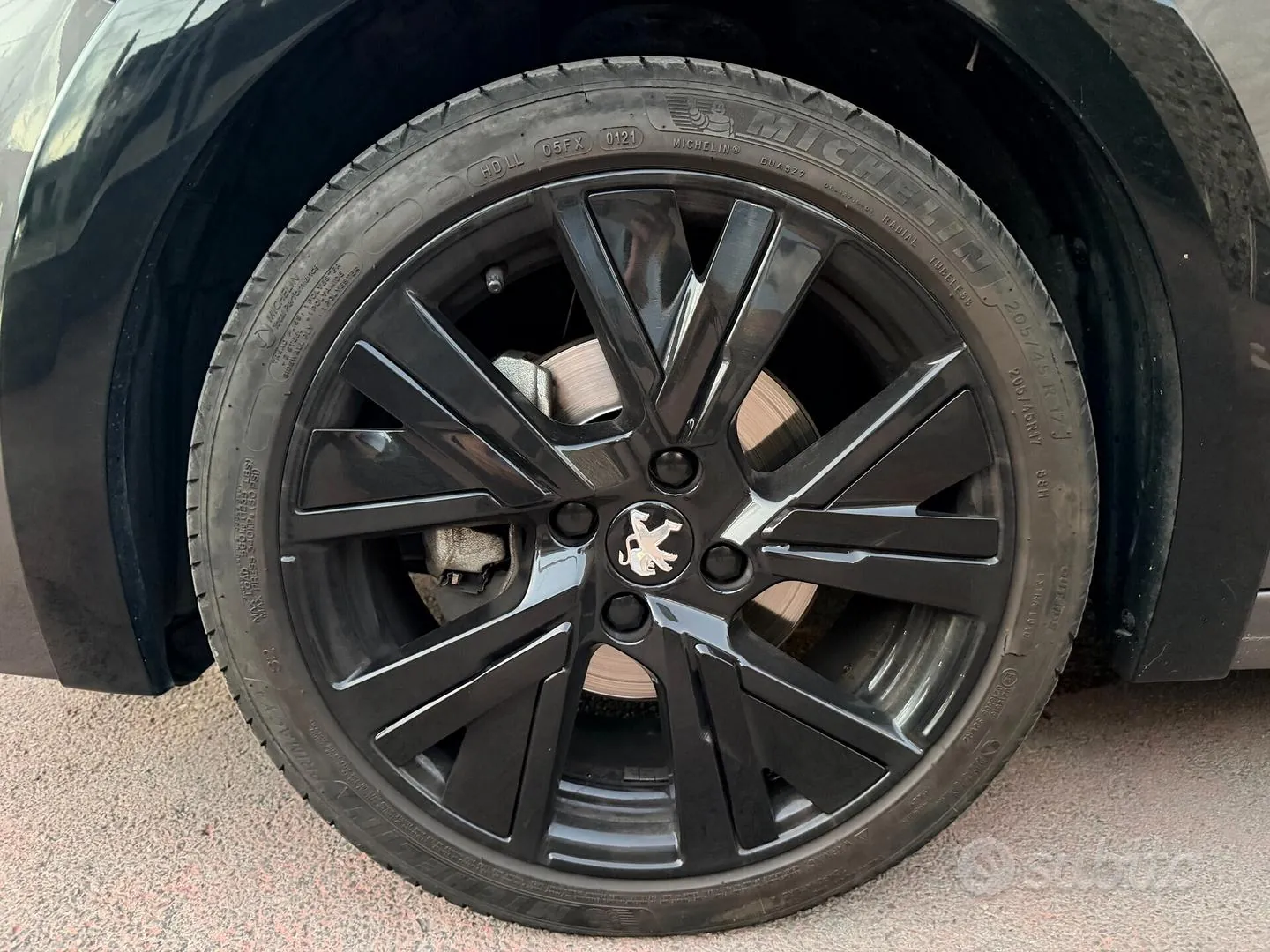 Peugeot 208 2021 photo 4