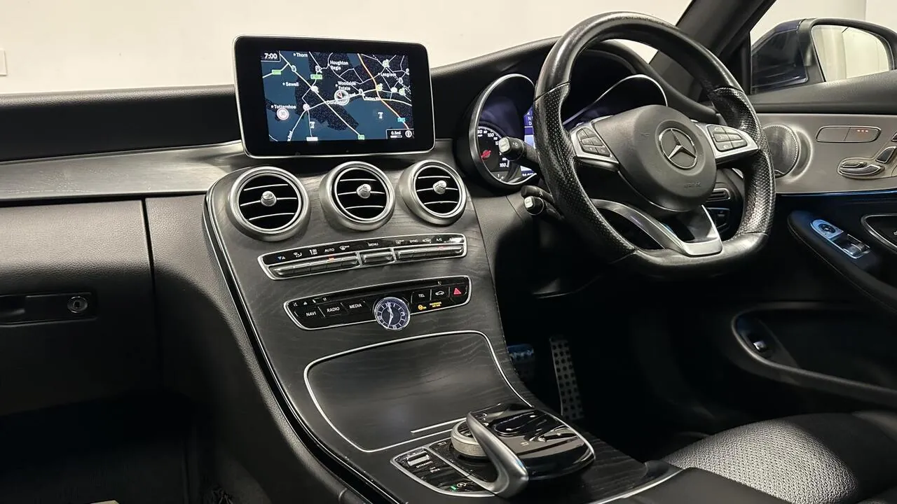 Mercedes-Benz C-Class 2017 photo 2