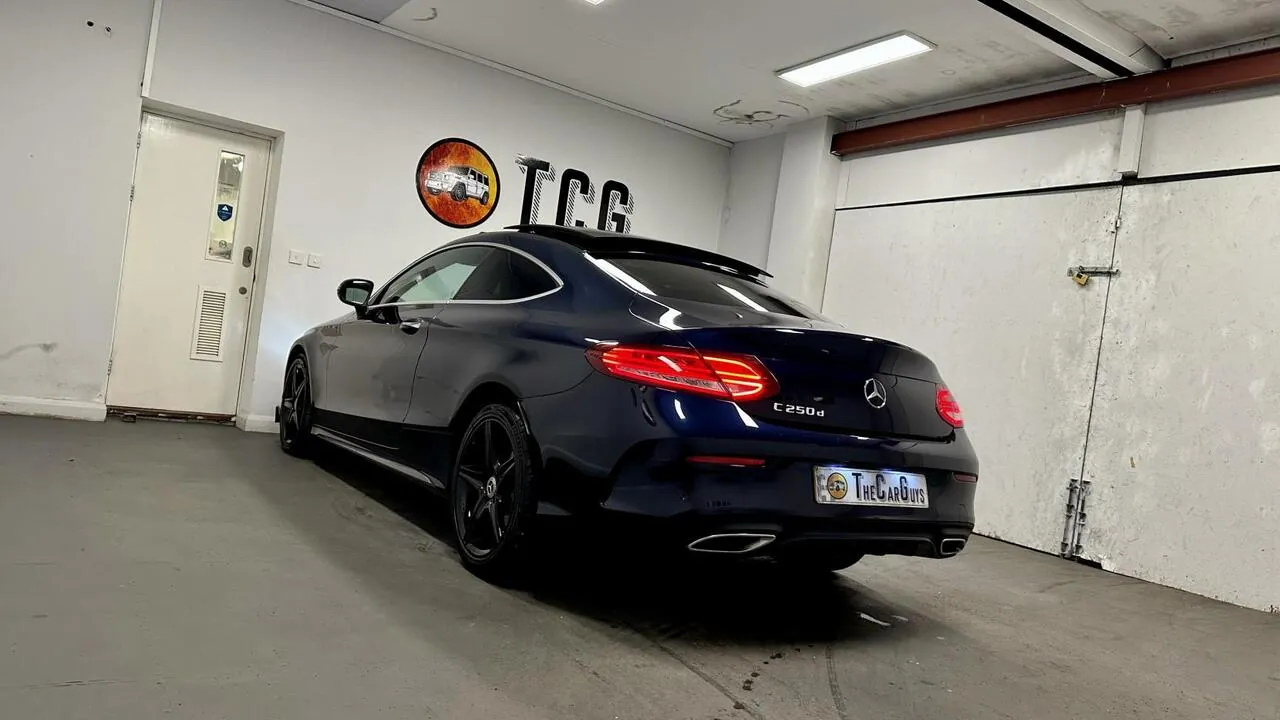 Mercedes-Benz C-Class 2017 photo 4