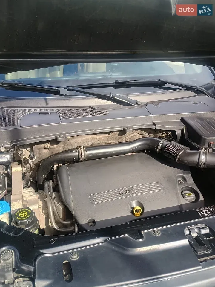 Land Rover Freelander 2011 photo 5