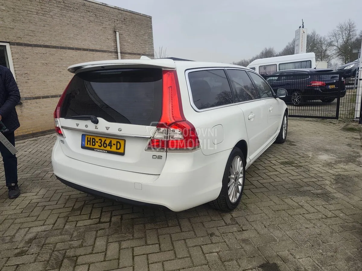 Volvo V70 2015 photo 4