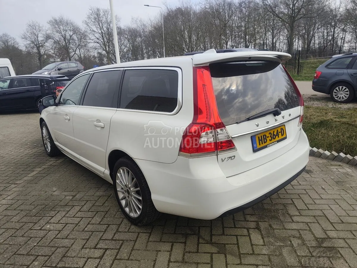 Volvo V70 2015 photo 3