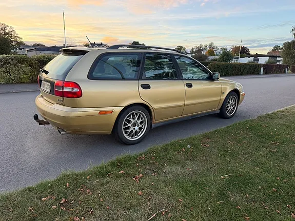 Volvo V40 2003 photo 4