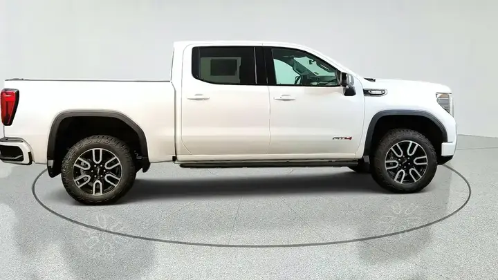 GMC Sierra 1500 2026 photo 2