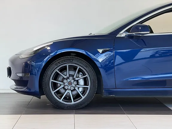 Tesla Model 3 2019 photo 4