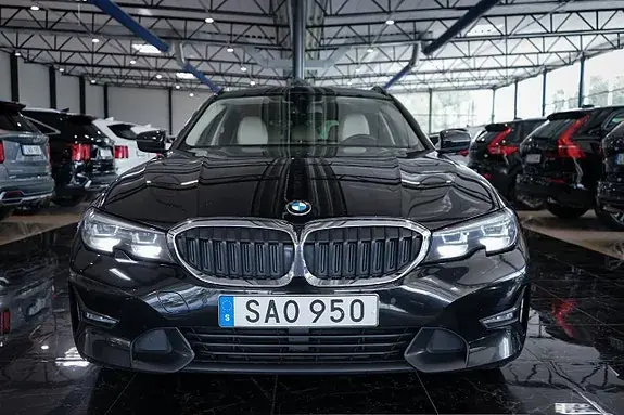 BMW 330E 2021 photo 2