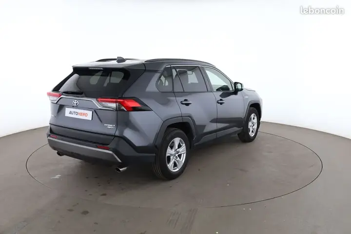 Toyota Rav4 2020 photo 3