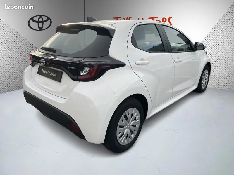 Toyota Yaris 2025 photo 3