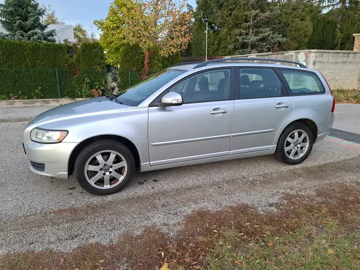 Volvo V50