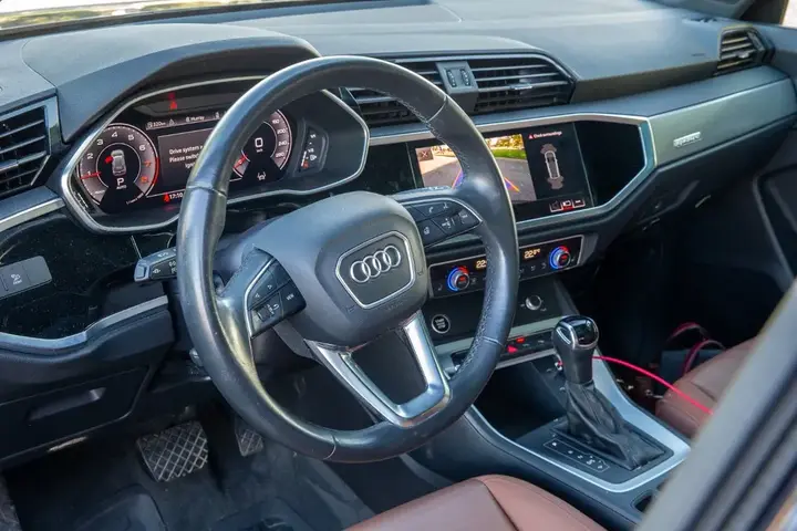 Audi Q3 2021 photo 3