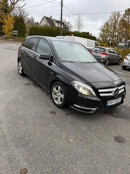 Mercedes-Benz B 180 D 2012 photo 3