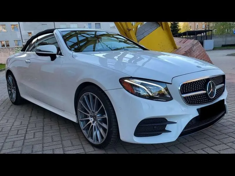 Mercedes-Benz E 200 Cabrio 2020 photo 2