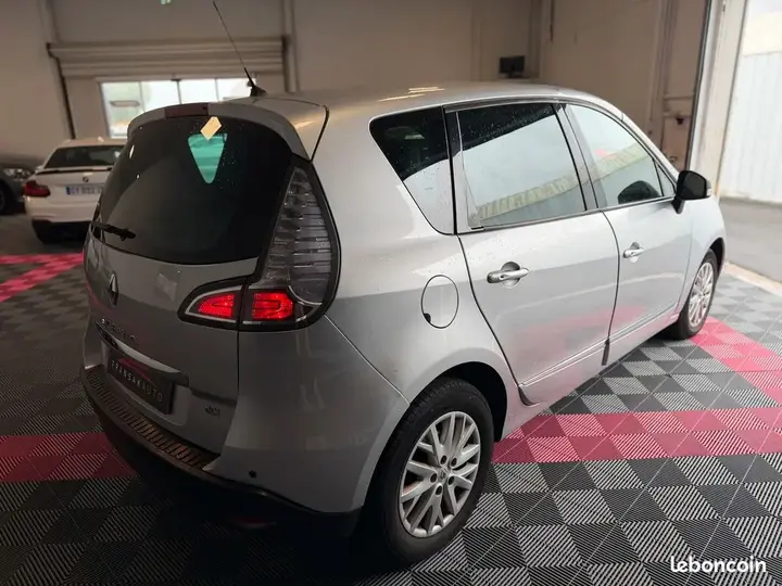 Renault Scenic 2014 photo 5