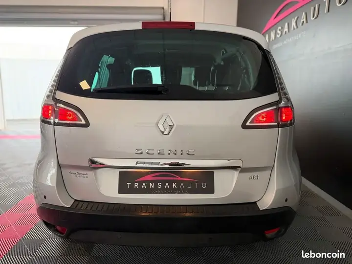 Renault Scenic 2014 photo 4