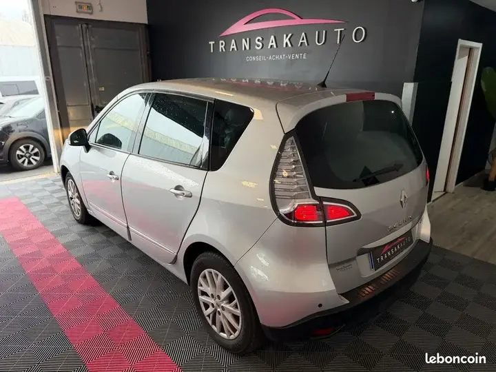 Renault Scenic 2014 photo 3