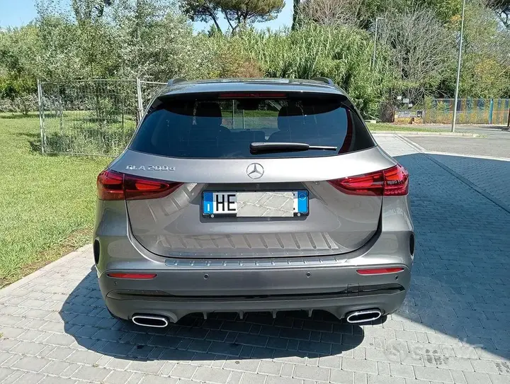 Mercedes-Benz Gla 2026 photo 3