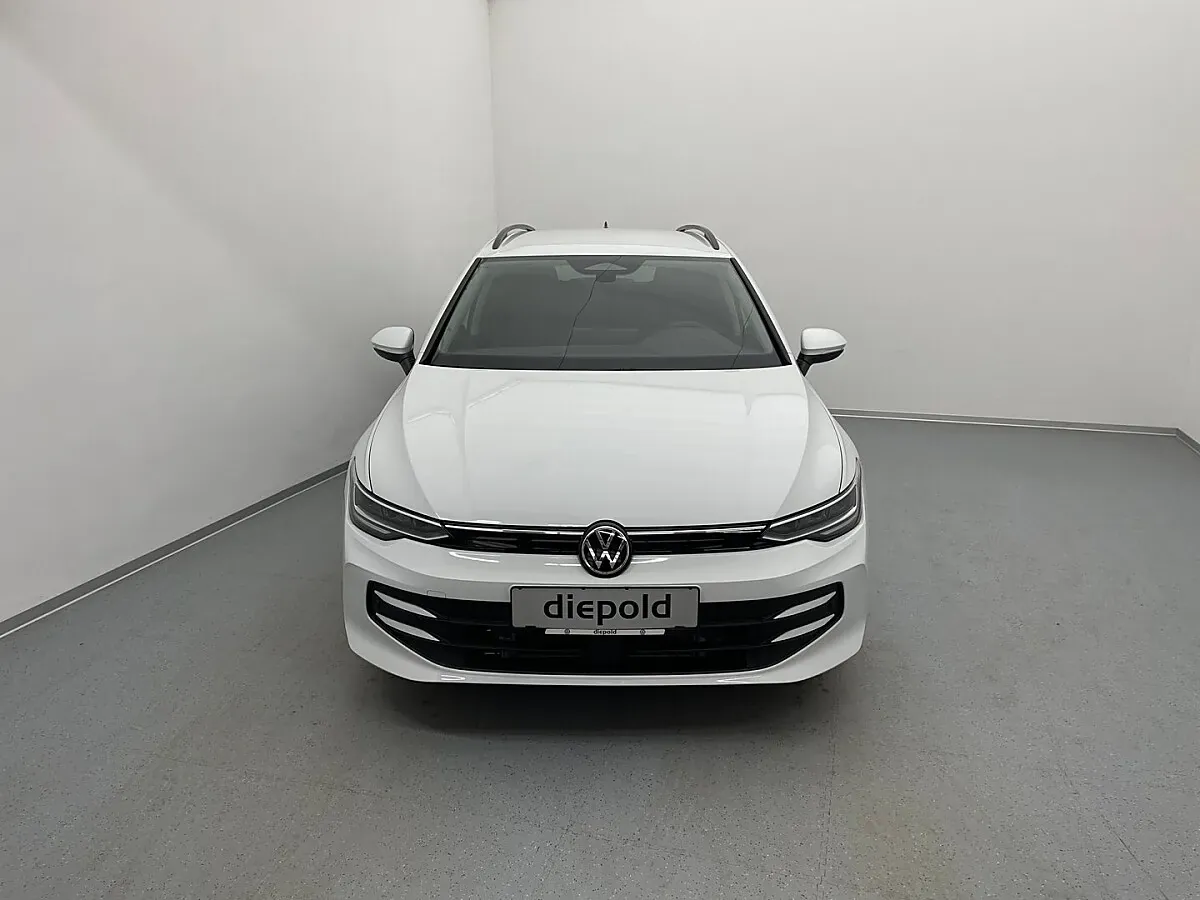Volkswagen Golf 2026 photo 2