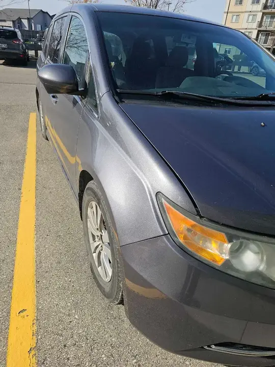 Honda Odyssey 2015 photo 2