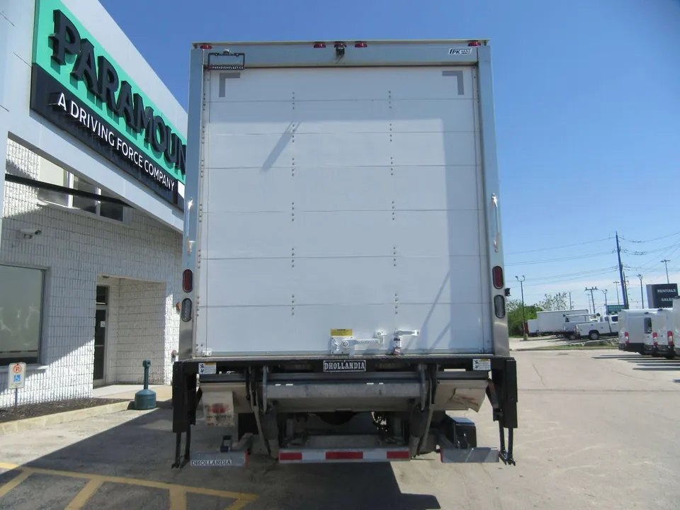 Hino L7 2023 photo 4