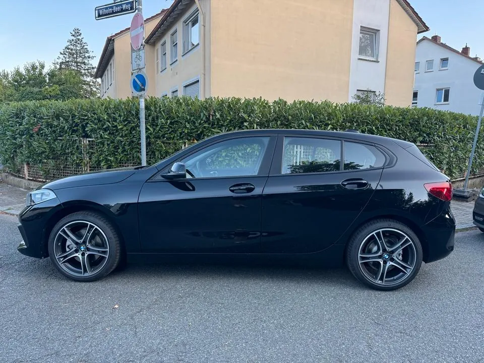 BMW 118I
