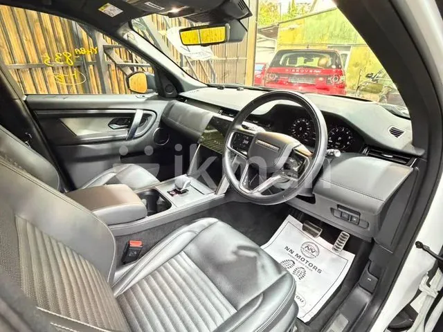 Land Rover Discovery Sport 2024 photo 2