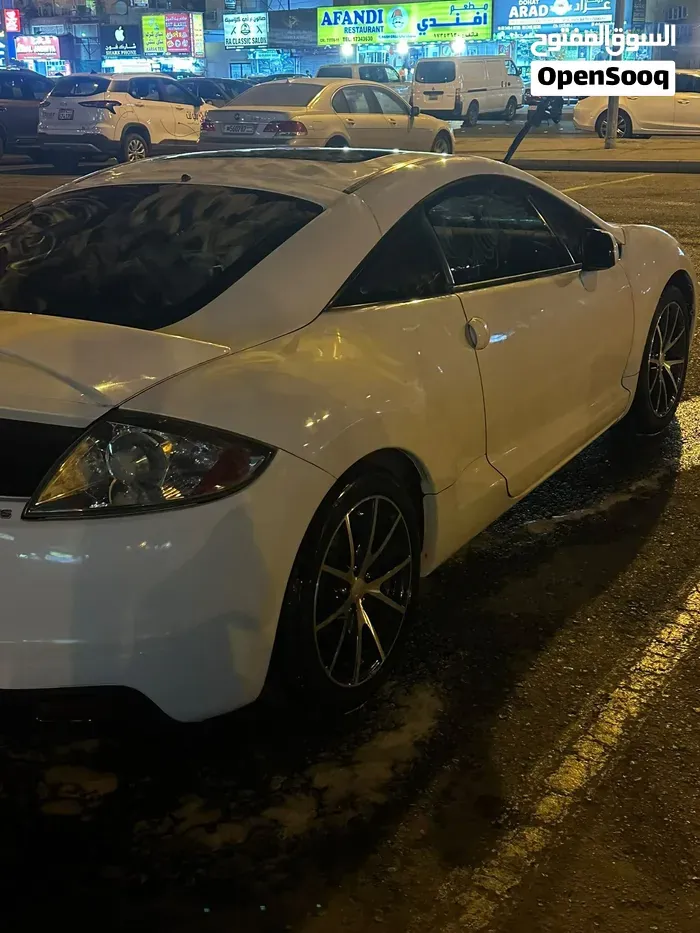 Mitsubishi Eclipse 2009 photo 2