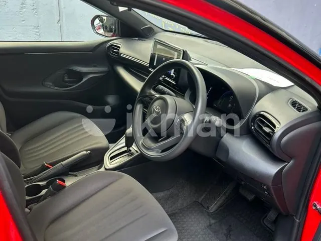 Toyota Yaris 2024 photo 4