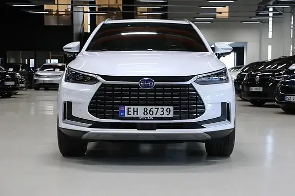 BYD Tang 2024 photo 3
