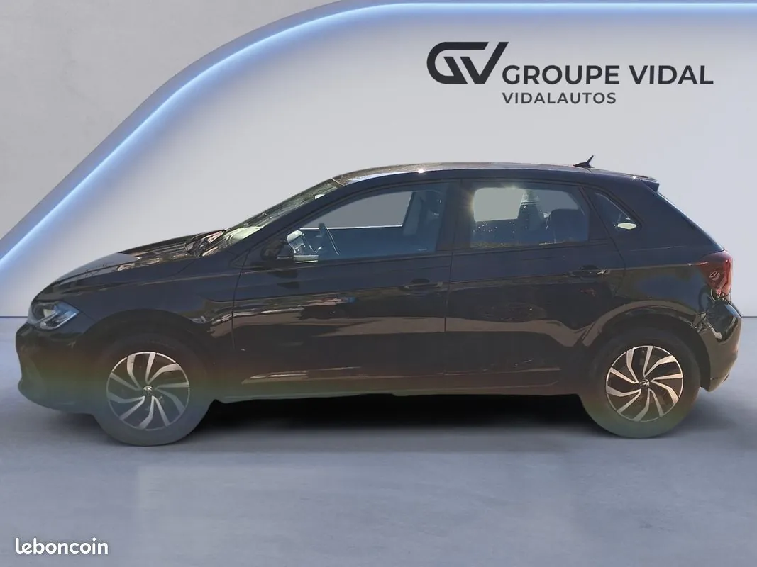 Volkswagen Polo 2023 photo 2