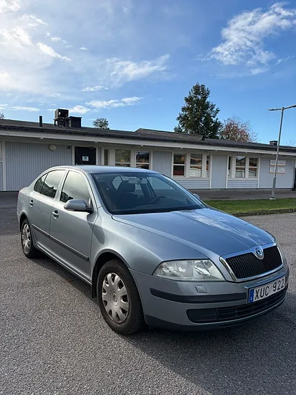 Skoda Octavia 2006 photo 2
