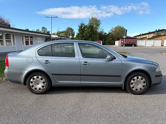 Skoda Octavia 2006 photo 4