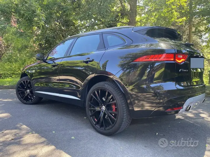 Jaguar F-Pace 2016 photo 3