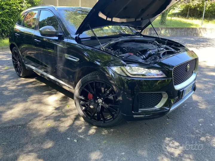 Jaguar F-Pace 2016 photo 5