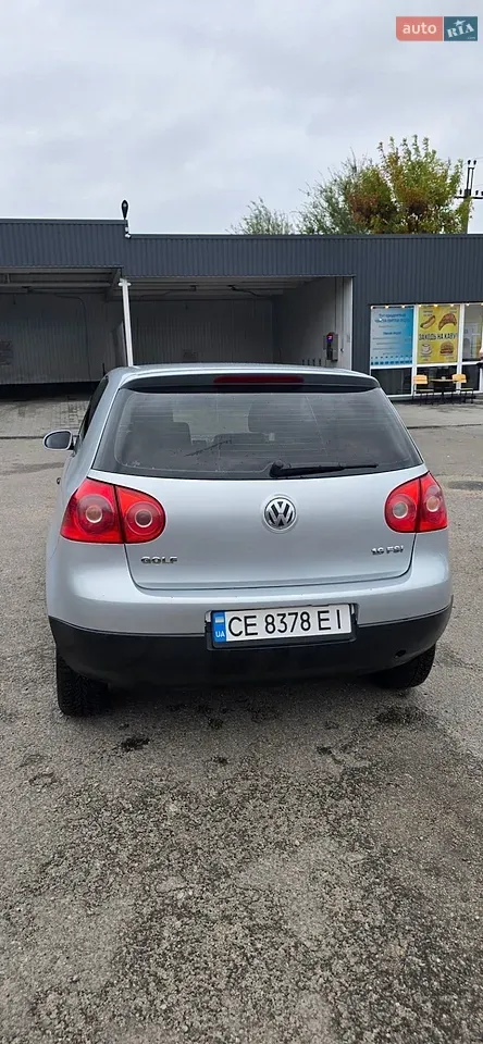 Volkswagen Golf 2003 photo 2