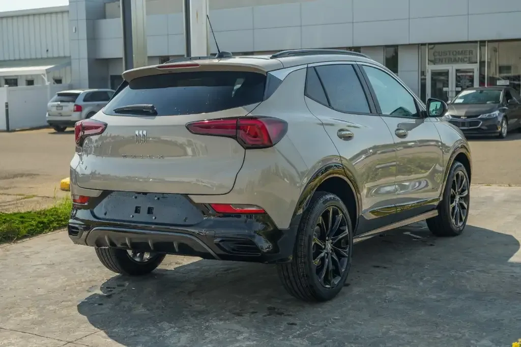 Buick Encore Gx 2026 photo 2