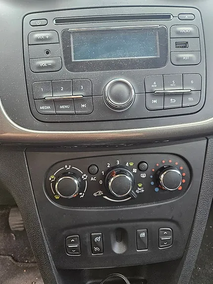 Dacia Logan 2014 photo 5