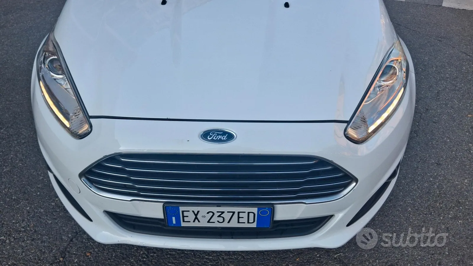 Ford Fiesta 2014 photo 2