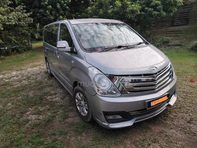 Hyundai Grand Starex