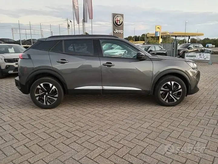 Peugeot 2008 2023 photo 4