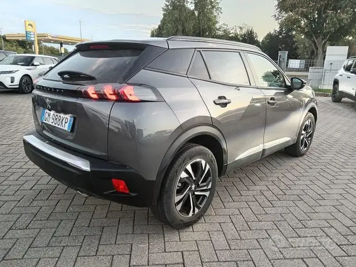 Peugeot 2008 2023 photo 5