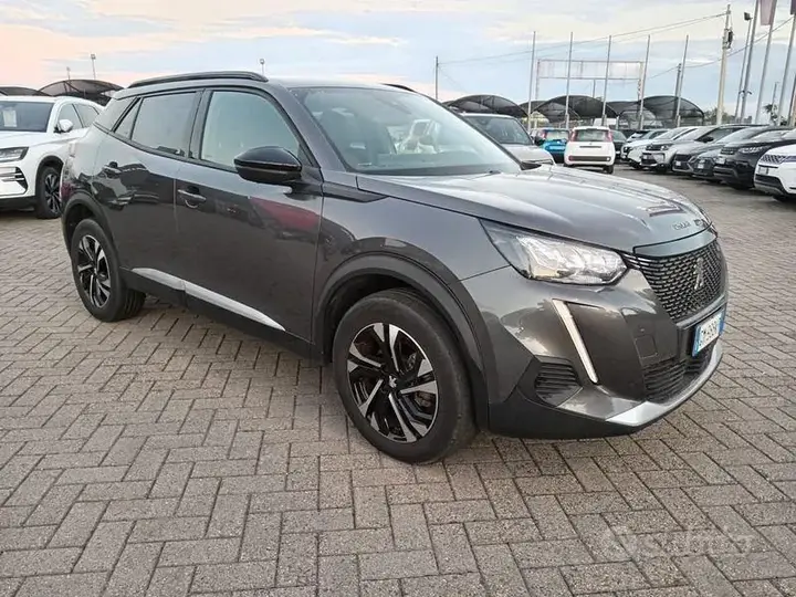 Peugeot 2008 2023 photo 3