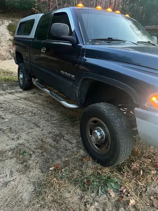 Dodge Ram 2500 2000 photo 2