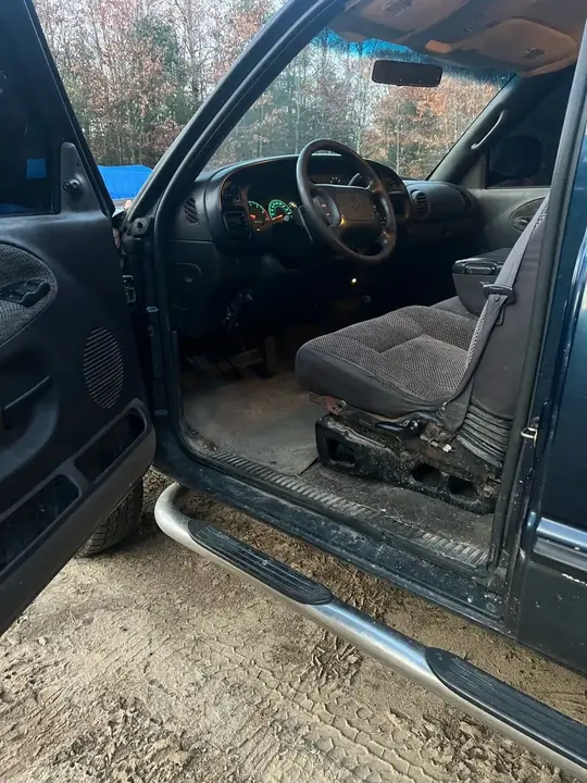 Dodge Ram 2500 2000 photo 5